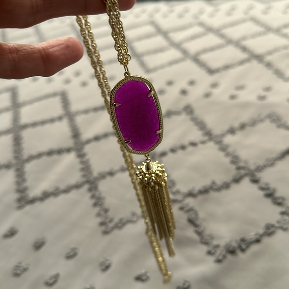 Kendra Scott Rayne Stone Tassel Pendant Necklace Purple Jade gem with dust bag - Picture 3 of 9